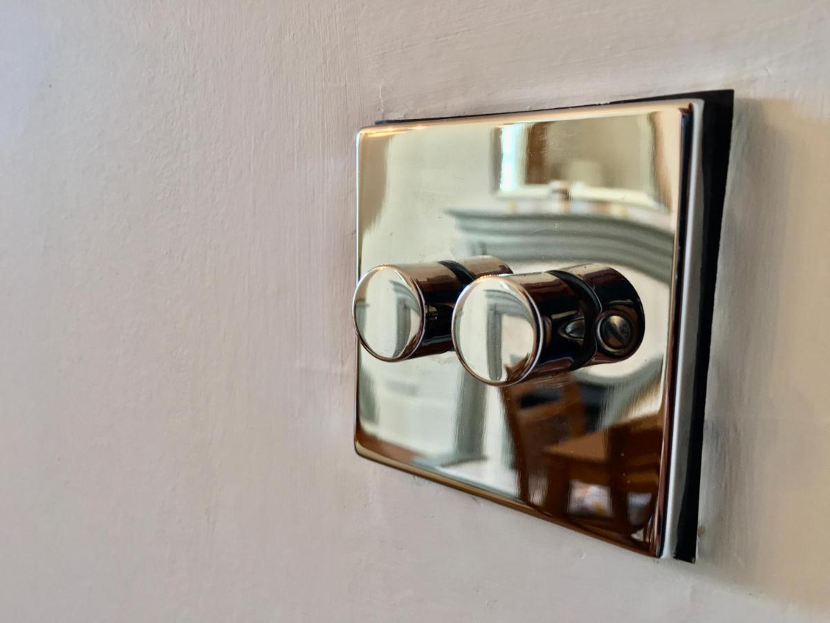 Cosy 2 Bedroom Central Apartment - Free Parking, Free WiFi Aberdeen Buitenkant foto