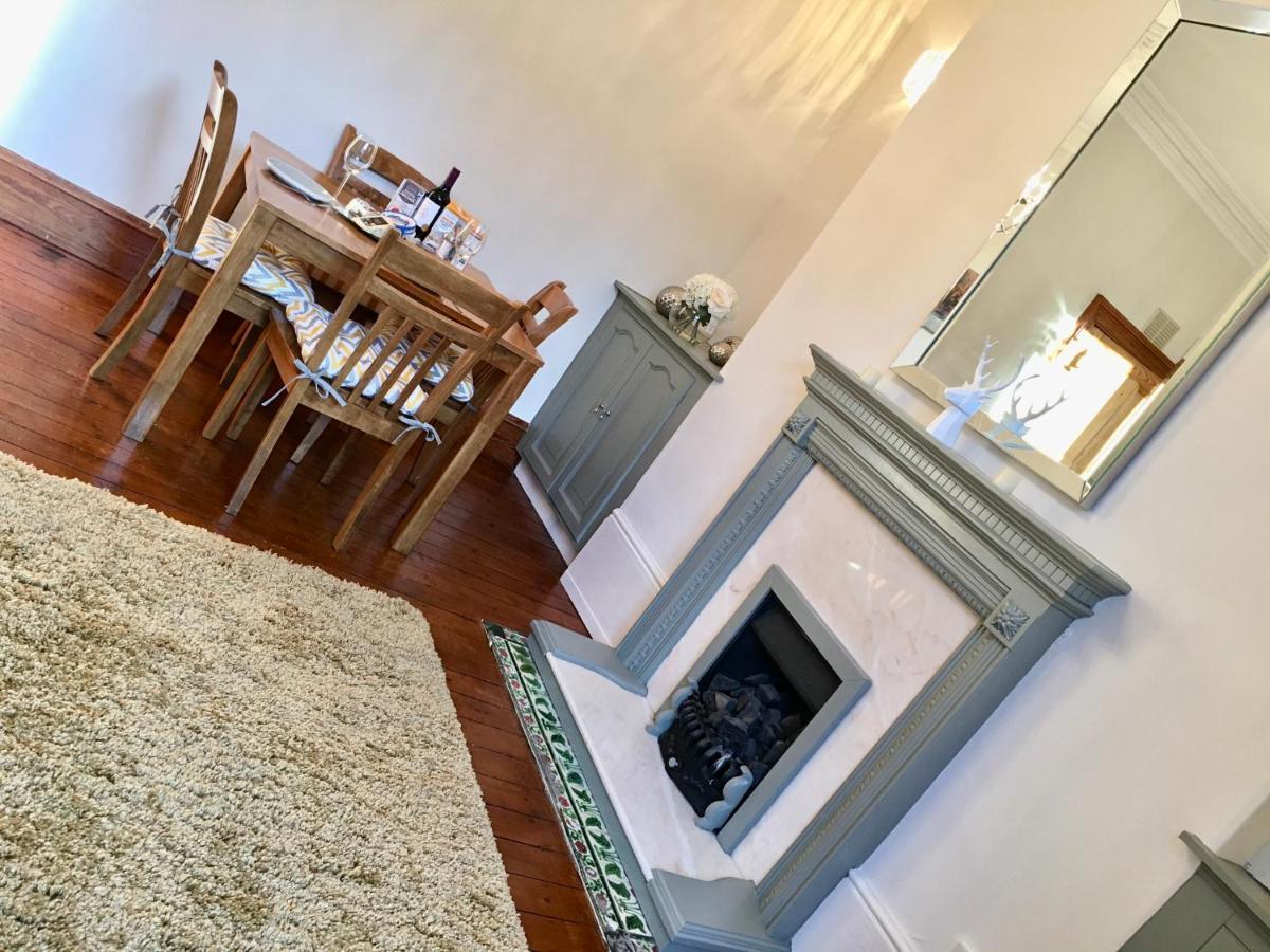 Cosy 2 Bedroom Central Apartment - Free Parking, Free WiFi Aberdeen Buitenkant foto