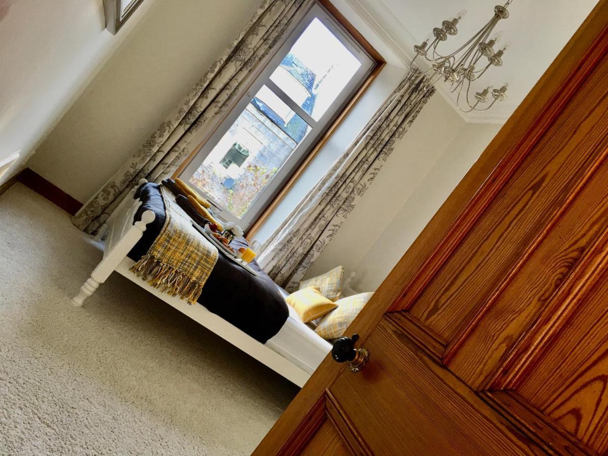 Cosy 2 Bedroom Central Apartment - Free Parking, Free WiFi Aberdeen Buitenkant foto